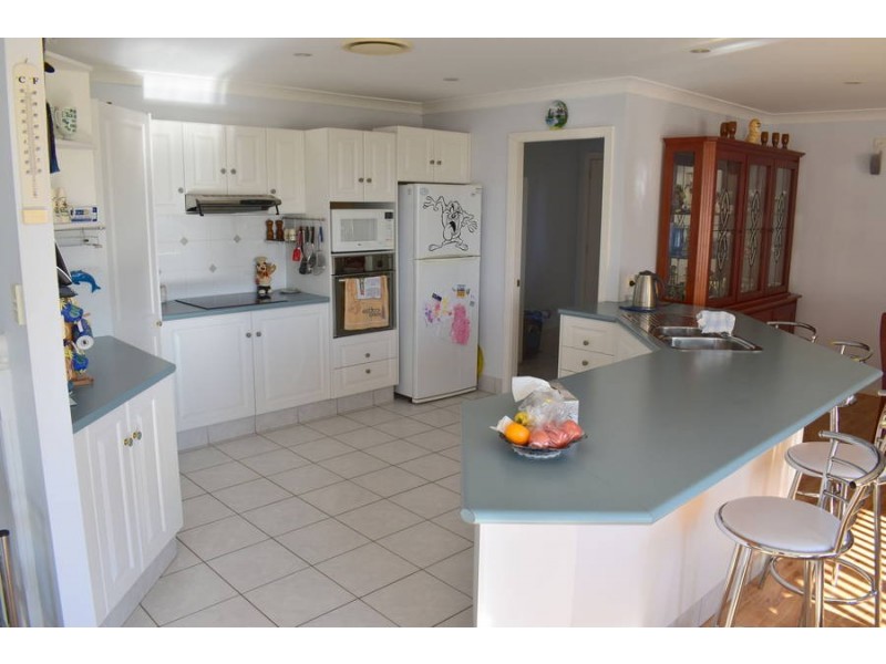 3 Burnie Place, Mardi NSW 2259