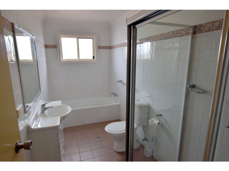 2 Papala Ave, Bateau Bay NSW 2261