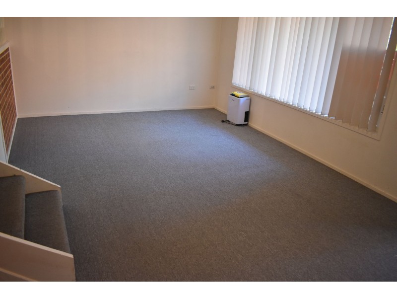 16/10 Albert Street, Ourimbah NSW 2258