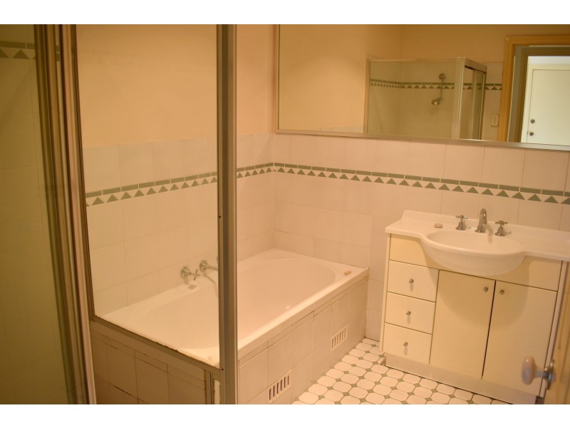 54 Green Close, Mardi NSW 2259