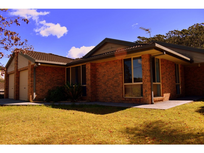 16 Red Cedar Close, Ourimbah NSW 2258