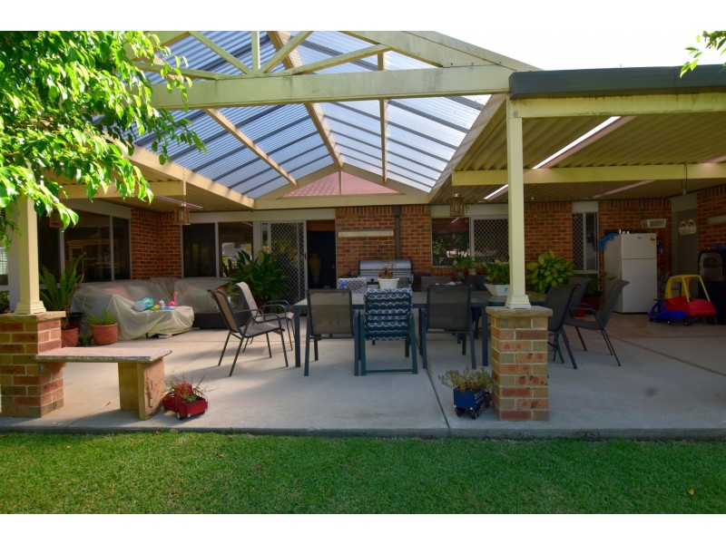 6 Woolmers Crescent, Mardi NSW 2259