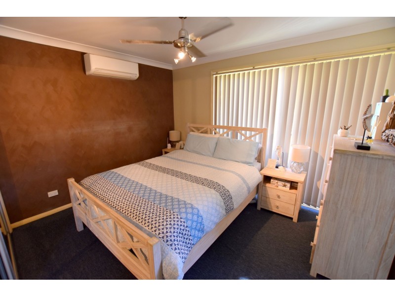 200 Woodbury Park Dr, Mardi NSW 2259