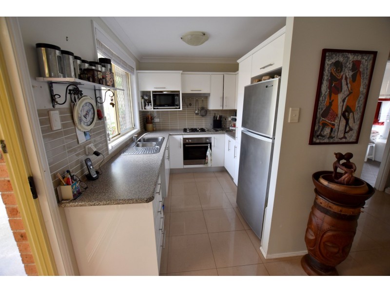 28 Burbank Dr, Tuggerah NSW 2259