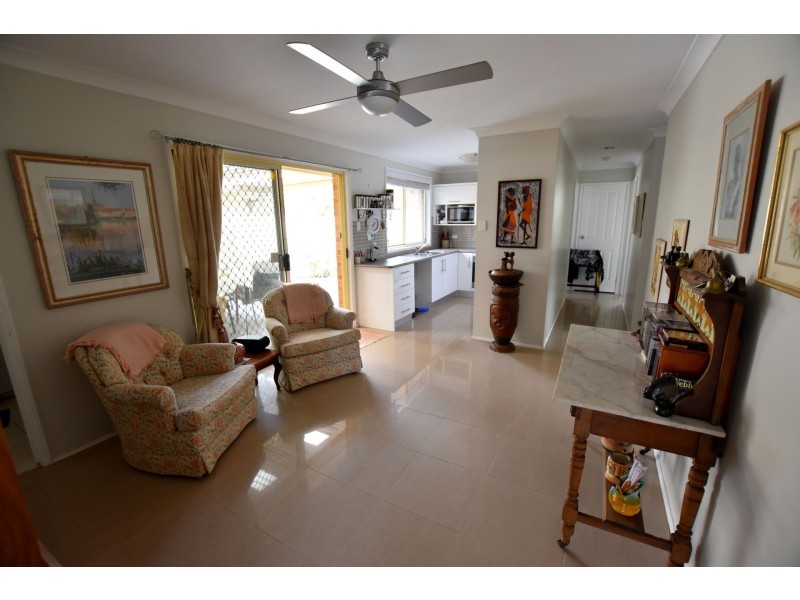 28 Burbank Dr, Tuggerah NSW 2259