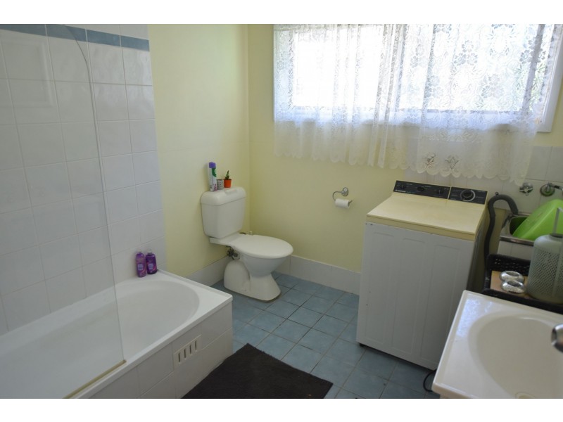 308 Lakedge Avenue, Berkeley Vale NSW 2261