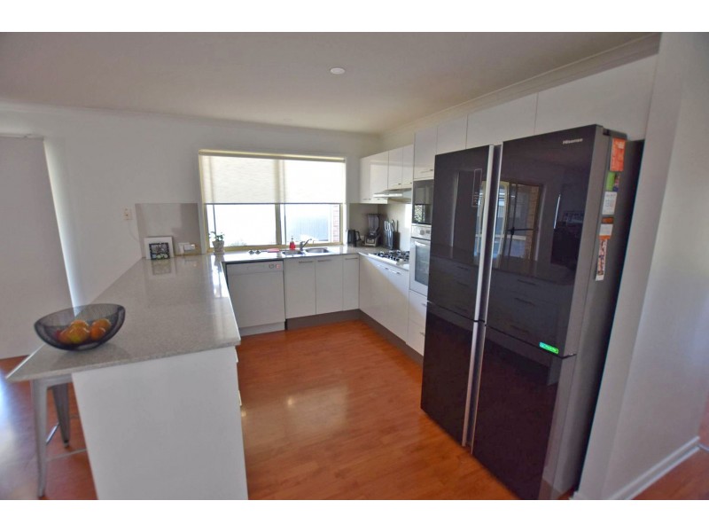 14 Joseph Esplanade, Mardi NSW 2259