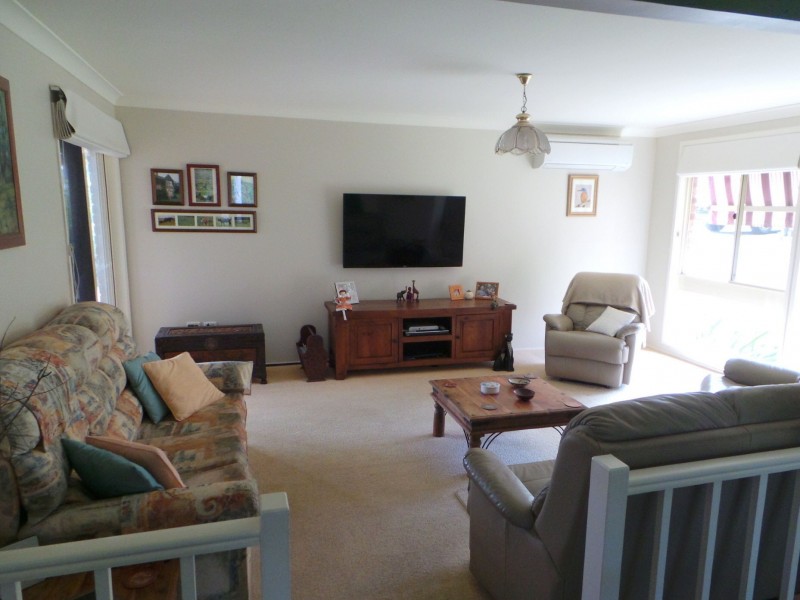 16 Forster Avenue, Watanobbi NSW 2259