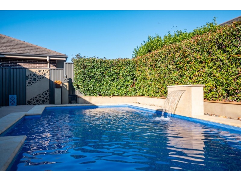 18 Narrabeen Close, Mardi NSW 2259