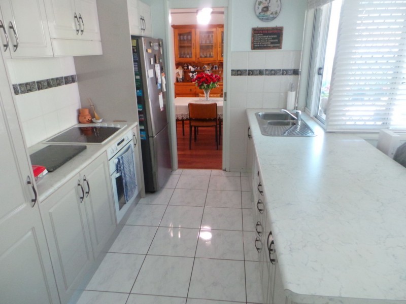 14 Woodbury Park Drive, Mardi NSW 2259