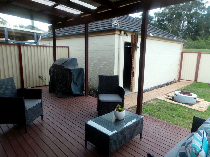 8/4 Richmond Mews, Mardi NSW 2259