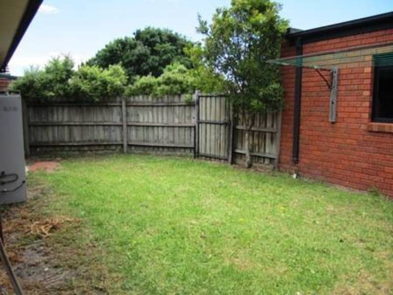 1/32  Seves Street, Altona VIC 3018