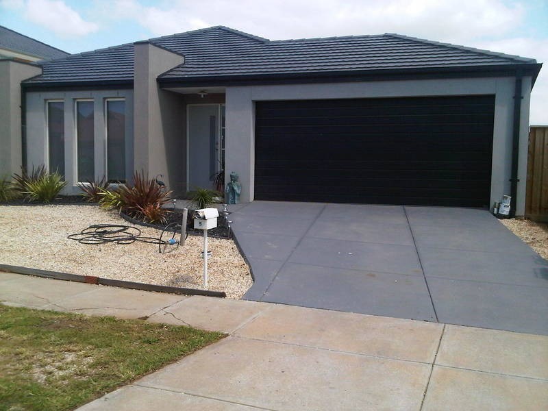 5 Snowbush Terrace, Point Cook VIC 3030