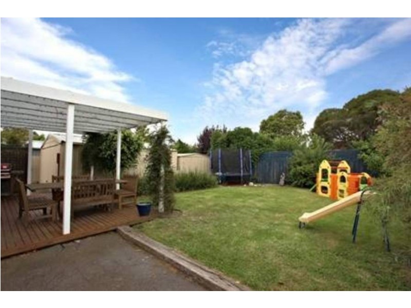 14 Akuna Street, Altona VIC 3018