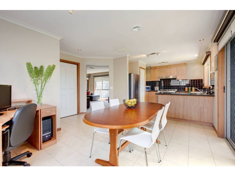 1 Hammond Court, Altona Meadows VIC 3028