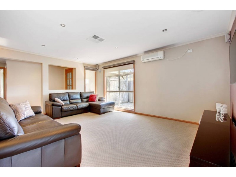 1 Hammond Court, Altona Meadows VIC 3028