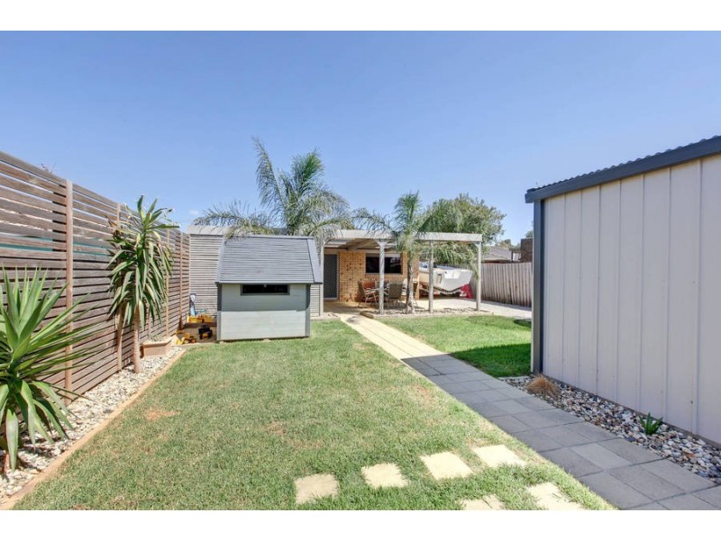 1 Hammond Court, Altona Meadows VIC 3028