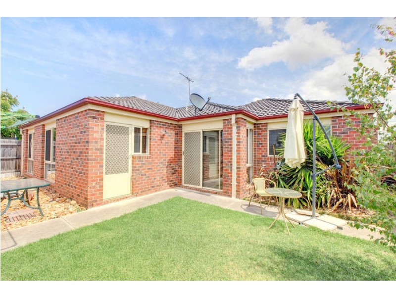 2/53-55 Myers PDE, Altona Meadows VIC 3028