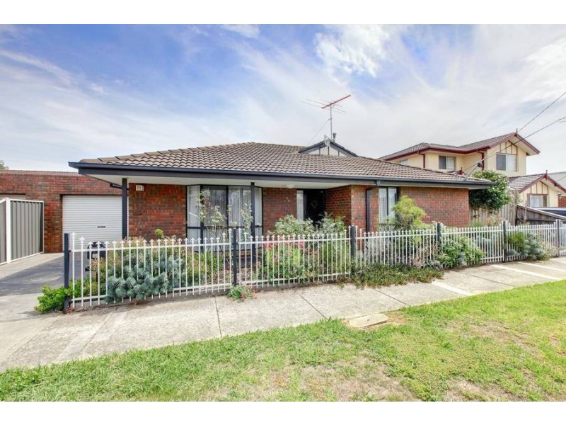1A Huggins Court, Altona Meadows VIC 3028