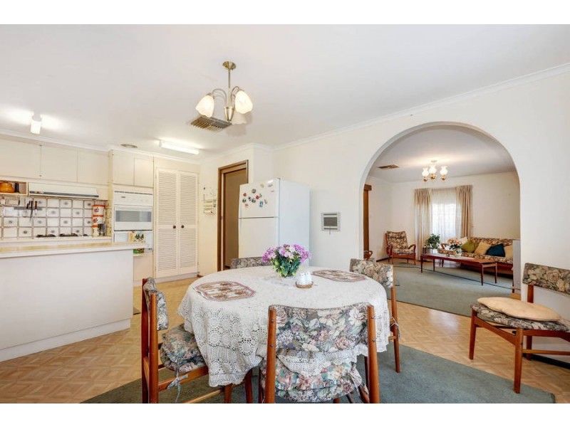 1/107 Railway Street North, Altona VIC 3018