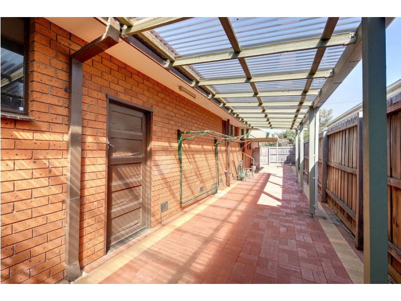 1/107 Railway Street North, Altona VIC 3018