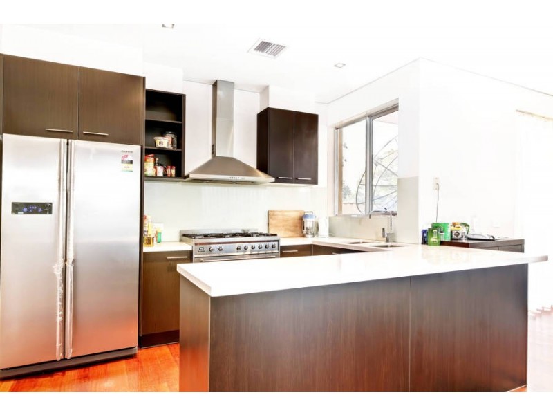 35A Myrtle Grove, Altona VIC 3018