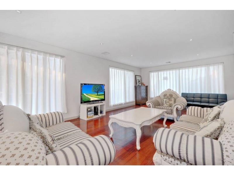 35A Myrtle Grove, Altona VIC 3018