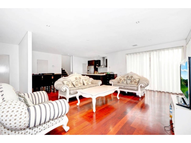 35A Myrtle Grove, Altona VIC 3018