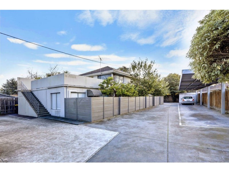 2/14 Jurga Court, Altona VIC 3018