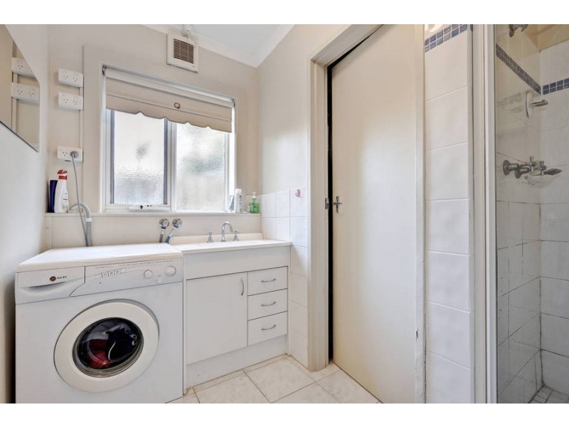 2/14 Jurga Court, Altona VIC 3018