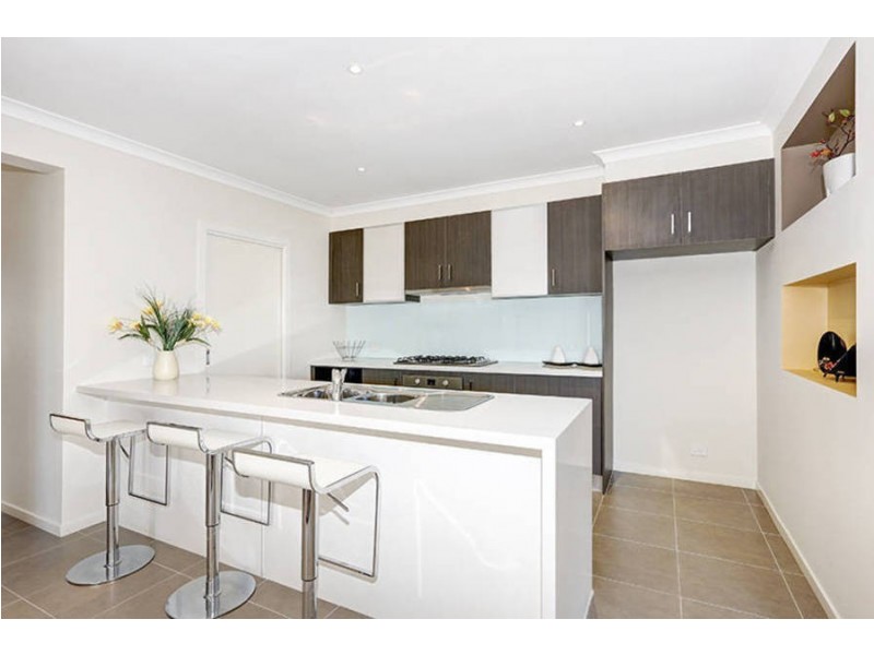 42 Alamanda Boulevard, Point Cook VIC 3030