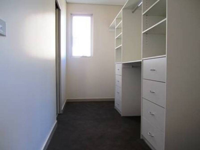B/35 Myrtle Grove, Altona VIC 3018