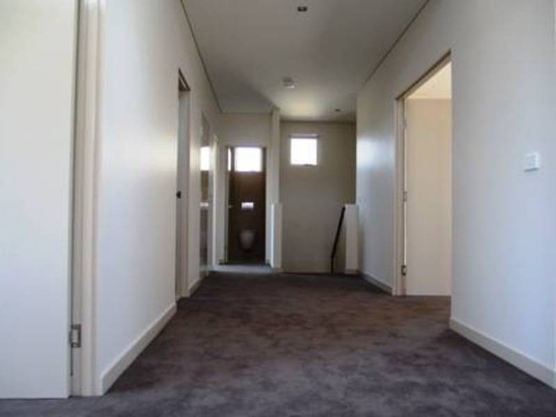 B/35 Myrtle Grove, Altona VIC 3018