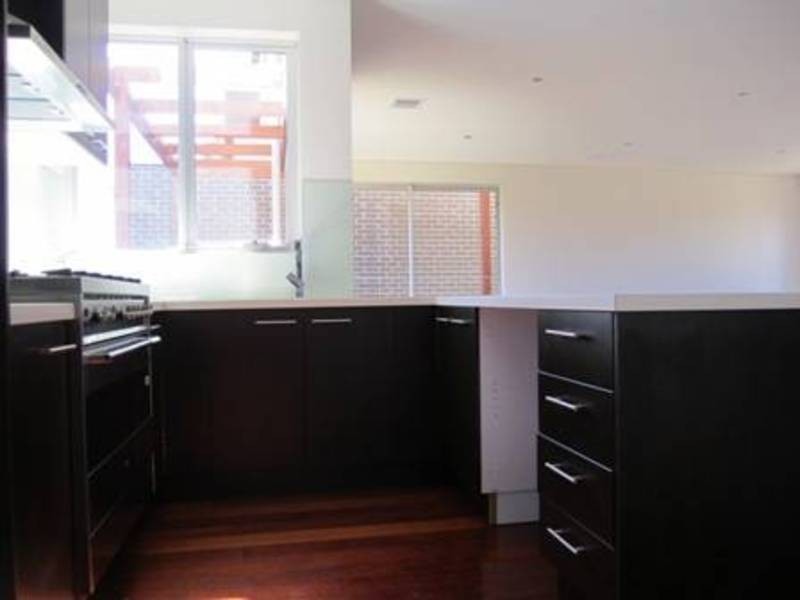 C/35 Myrtle Grove, Altona VIC 3018