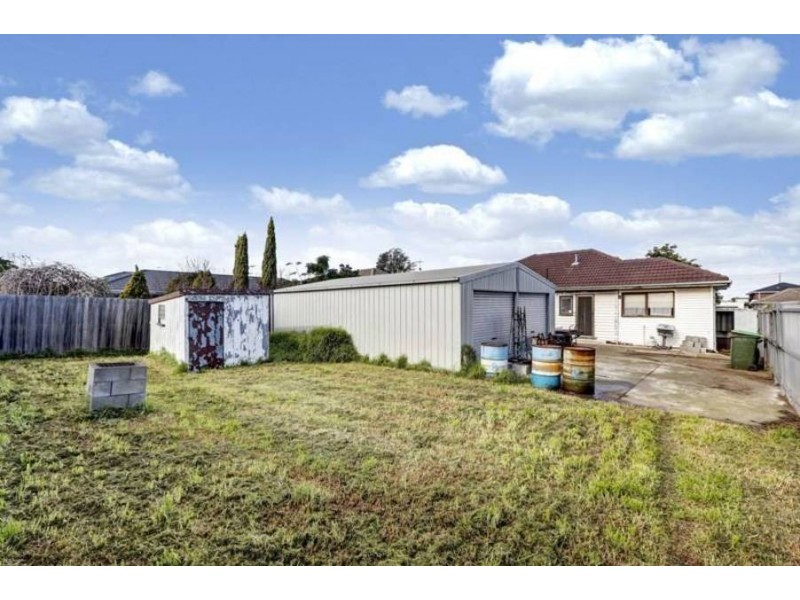 22 Edward Avenue, Altona North VIC 3025