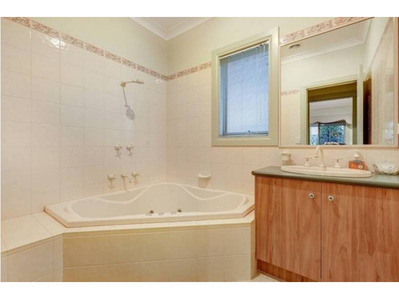14 Cropley Court, Seabrook VIC 3028