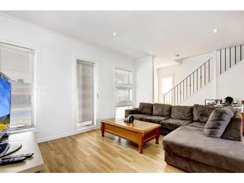 B/130 McIntosh Rd, Altona North VIC 3025