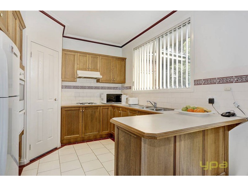 2/18 Rose Street, Altona VIC 3018