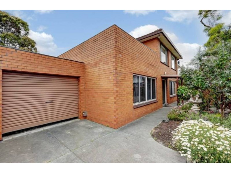 2/31 Millers Rd, Altona VIC 3018