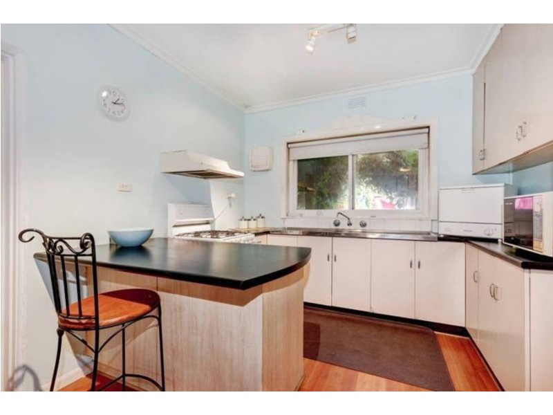 2/31 Millers Rd, Altona VIC 3018