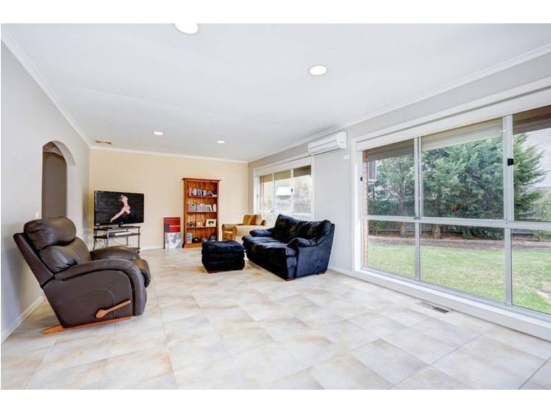 23 Lawrence Crt, Altona North VIC 3025