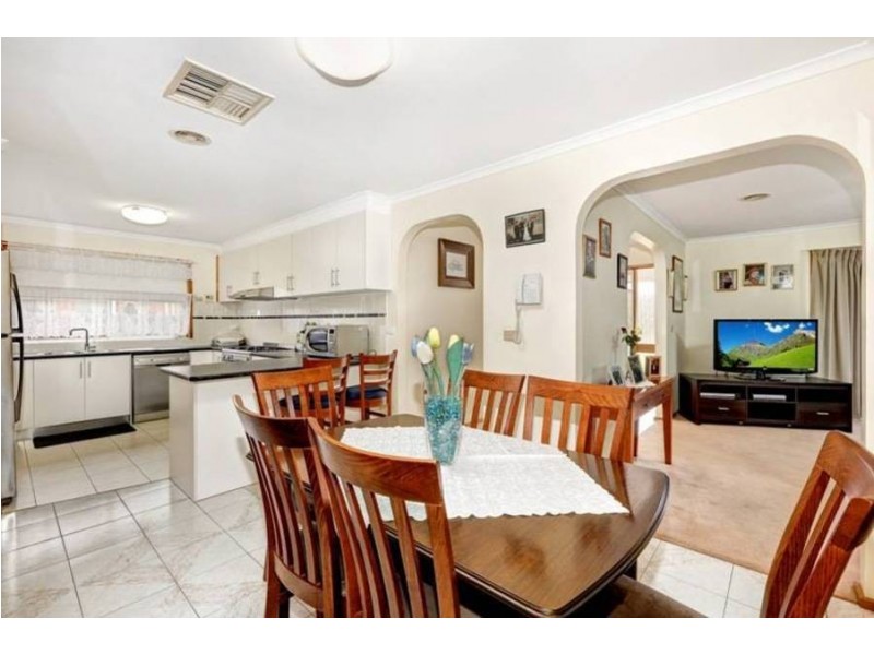 19 Knightsbridge Avenue, Altona Meadows VIC 3028