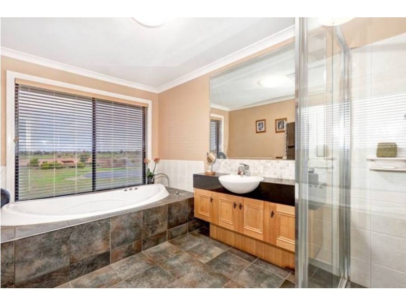 9  Vista Court, Altona Meadows VIC 3028