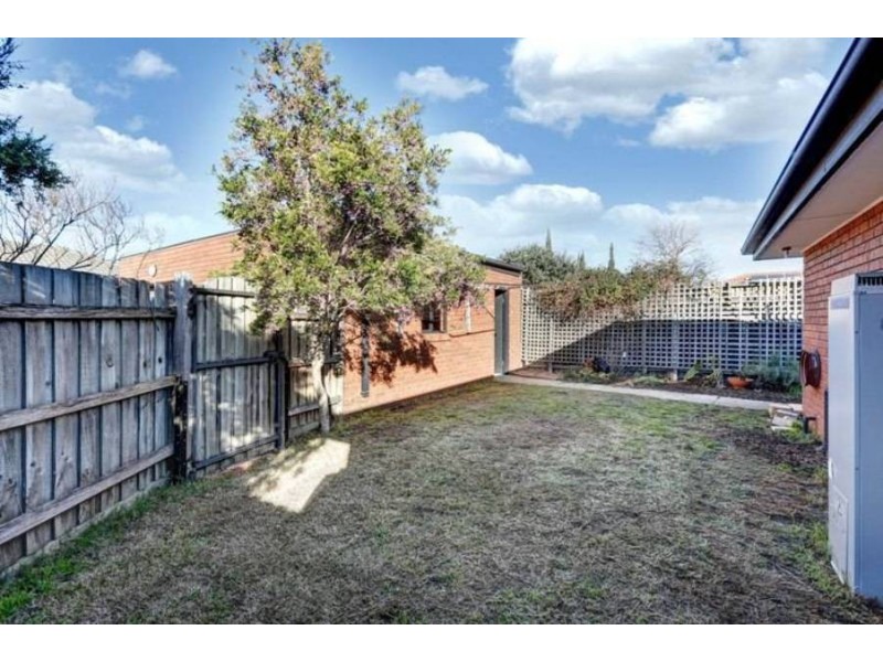 1/32 Seves St, Altona VIC 3018