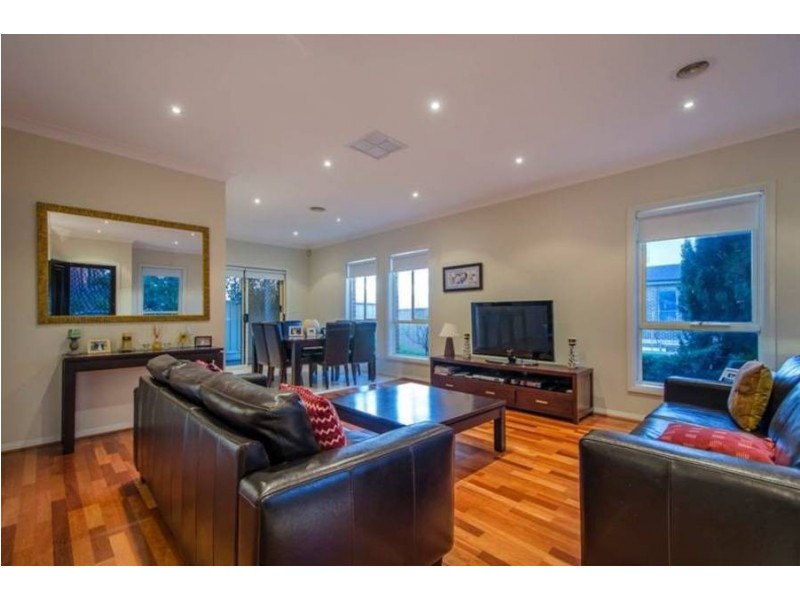 53 Waratah Drive, Altona Meadows VIC 3028