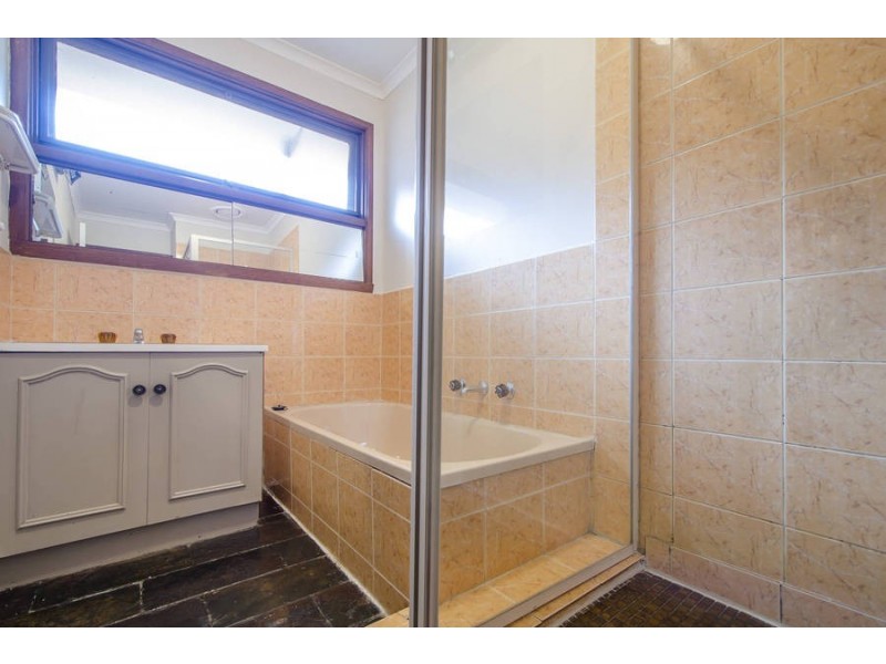 38 Shirley Street, Altona Meadows VIC 3028