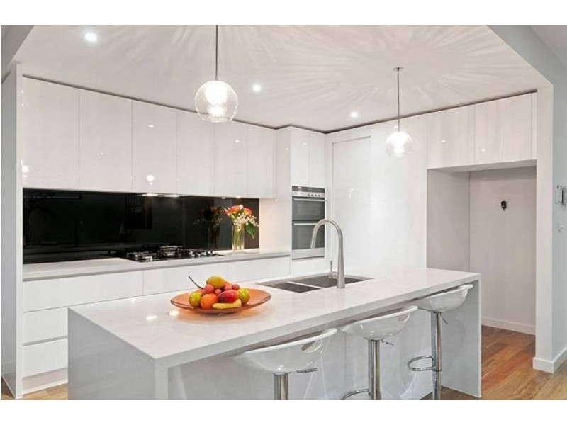 8 Sussex Street, Altona VIC 3018