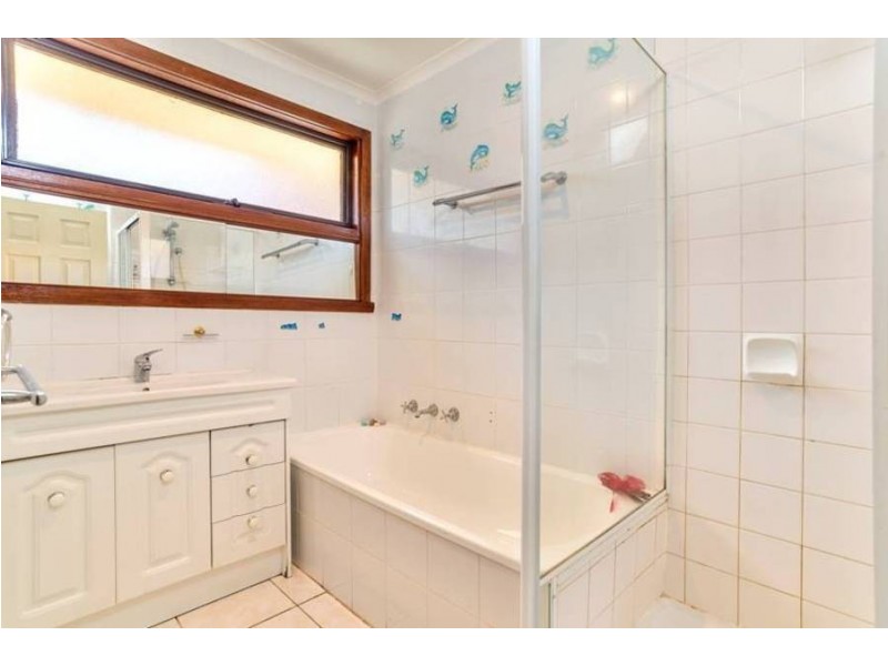 2 Wiltshire Court, Altona Meadows VIC 3028