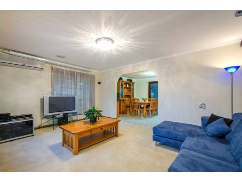 4 Davidson Court, Altona Meadows VIC 3028