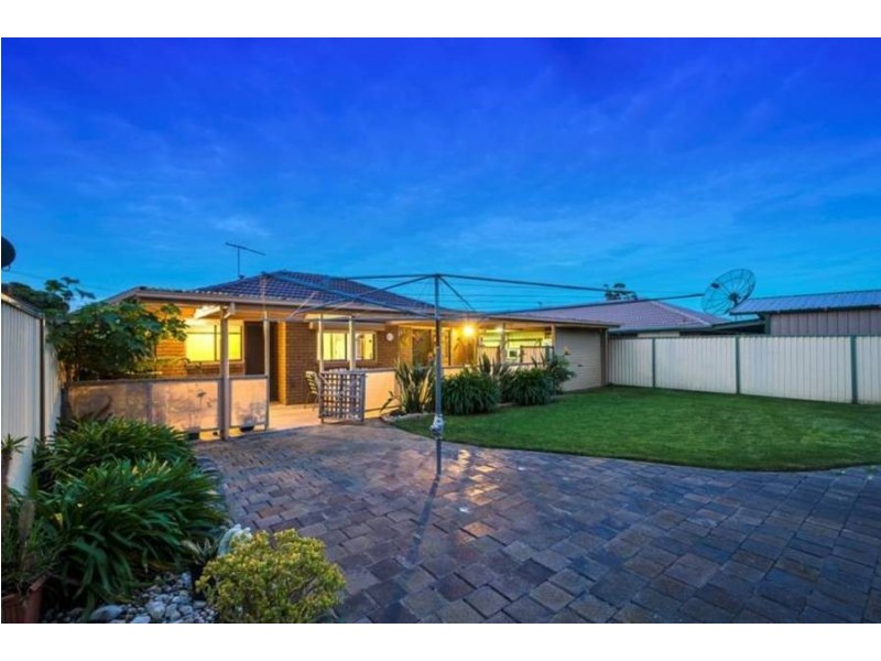 4 Davidson Court, Altona Meadows VIC 3028